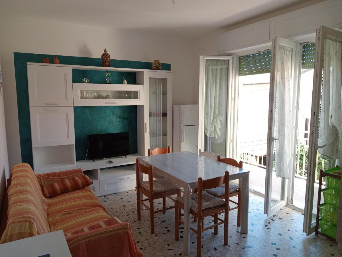 Brezza Marina A 30 Mt Dalla Apartment *