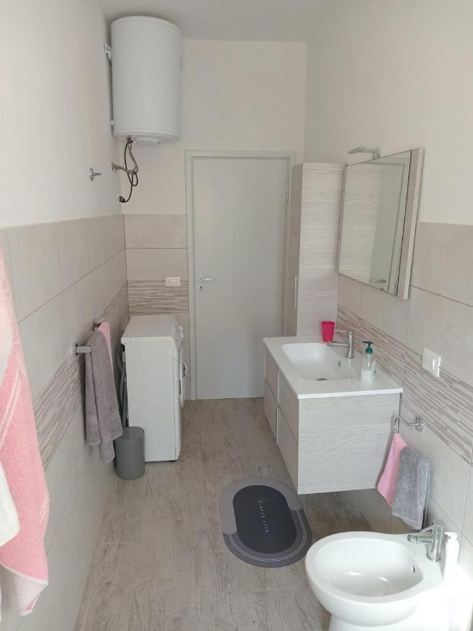 Brezza Marina A 30 Mt Dalla